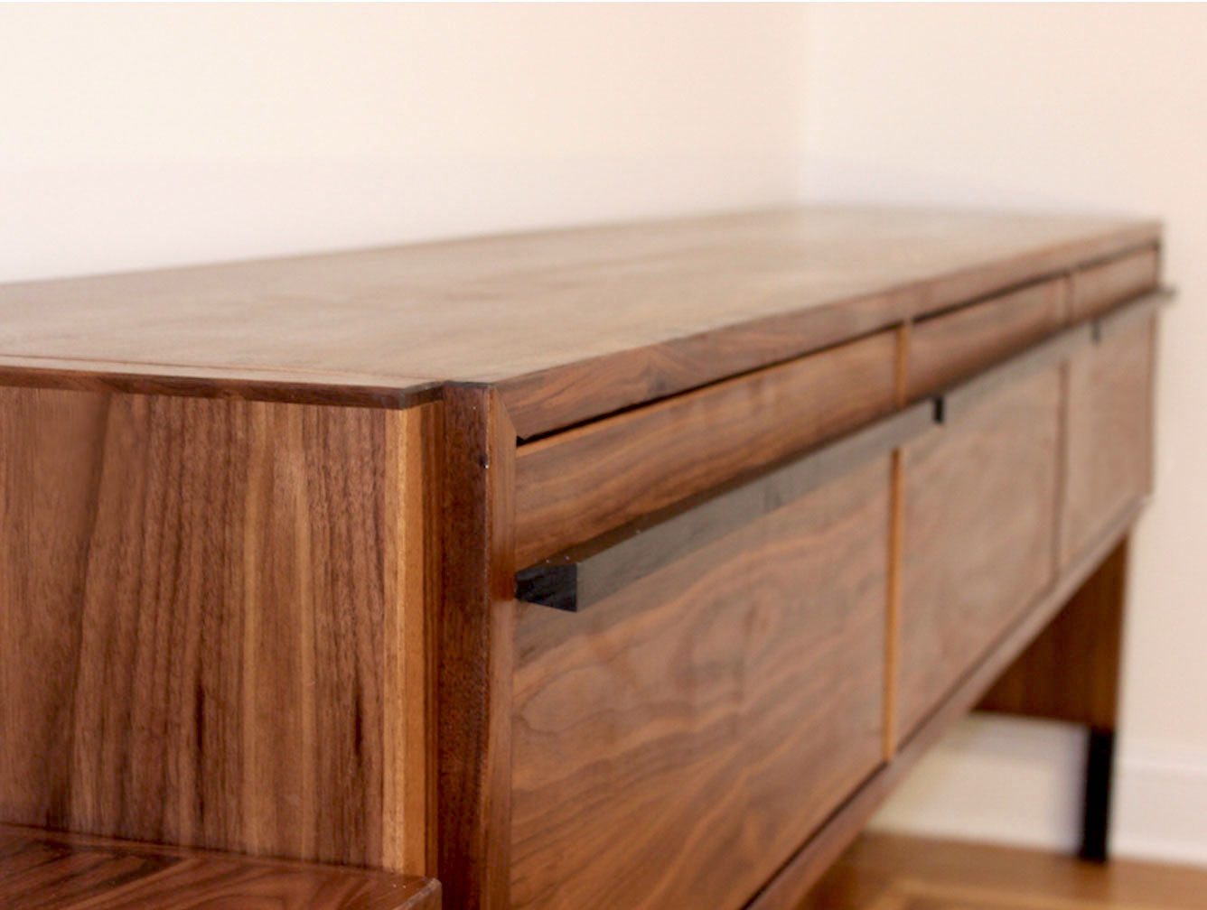 Custom Furniture Jakarta Harga Murah dan Berkualitas | Keranji Creative